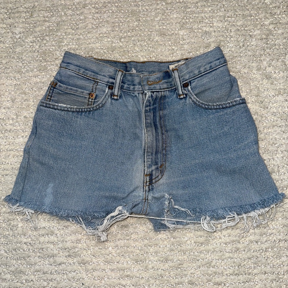 Levi's Light Blue Relaxed Fit 550 Jean Shorts 24